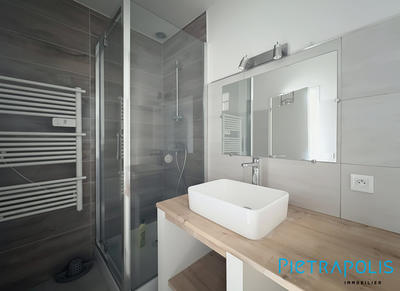 Appartement - 49 m² - 2 pièces