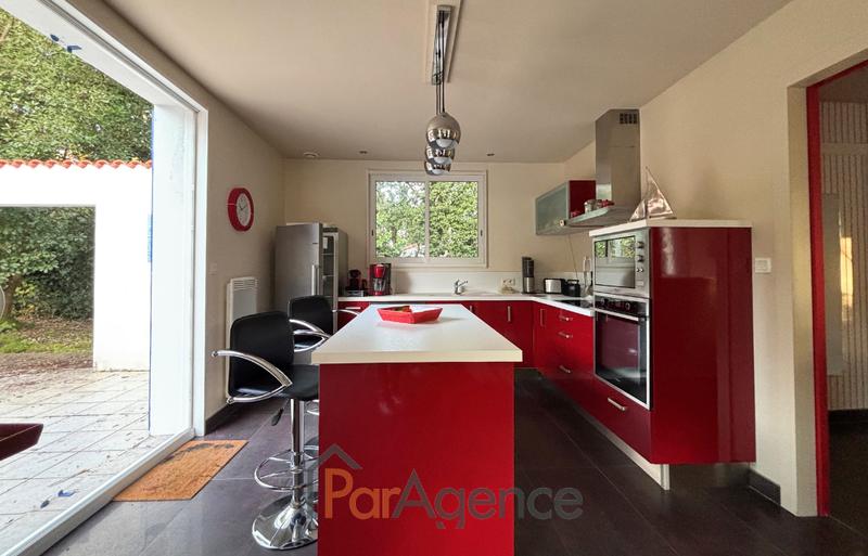 Maison - 140 m² - 6 pièces