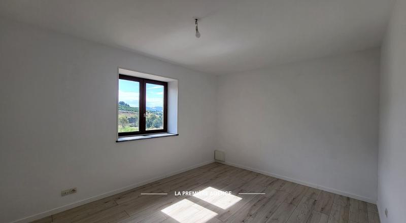 Maison ancienne - 110 m² - 4 pièces