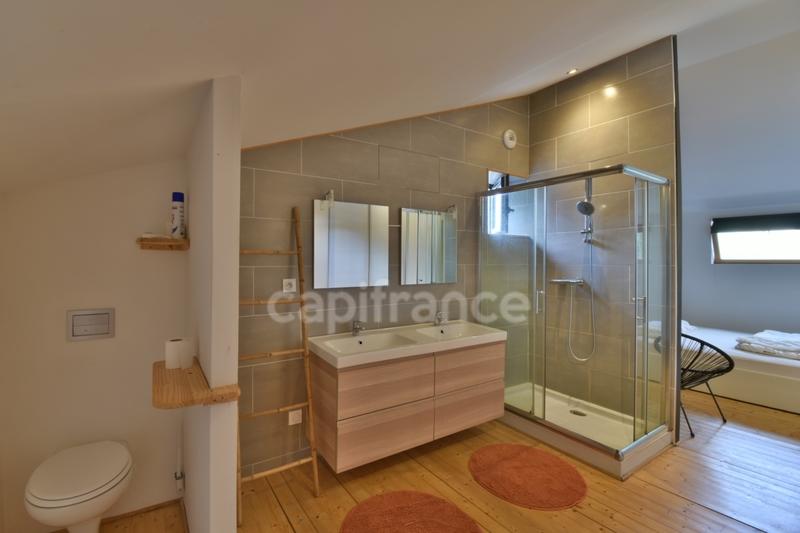 Maison - 190 m² - 5 pièces