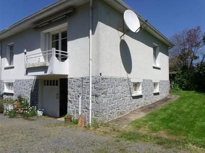 Maison - 110 m² - 4 pièces