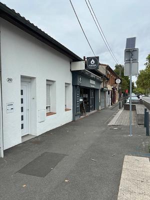 Fonds de commerce - Local d'activité / Entrepôt - 116 m²