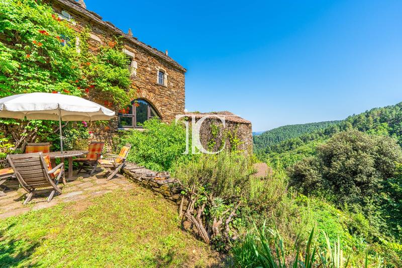 Maison - 167 m² - 6 pièces