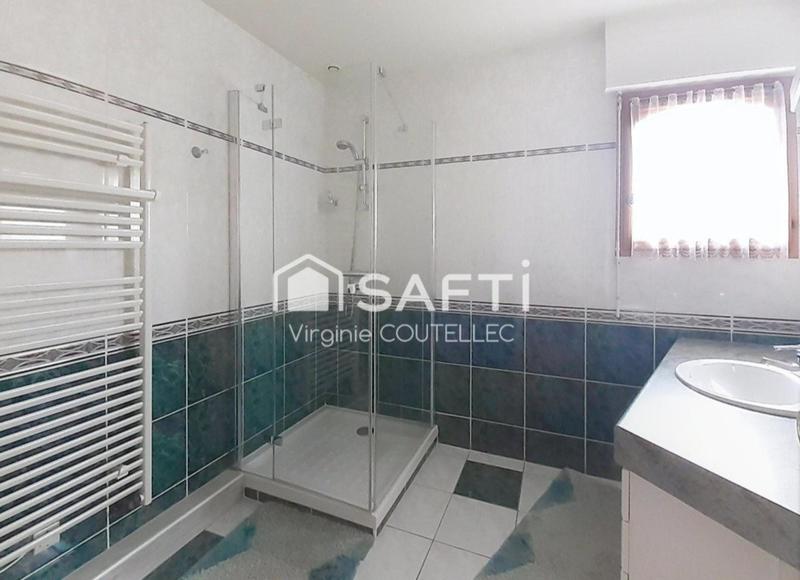 Maison - 254 m² - 12 pièces