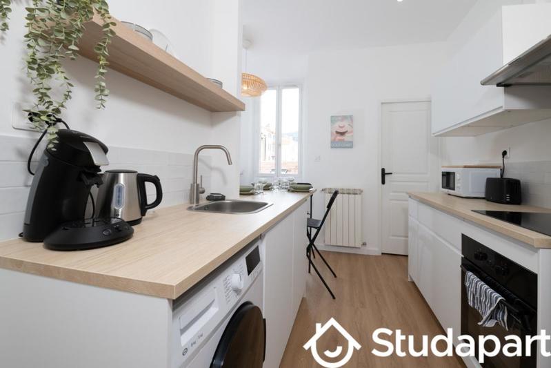 Chambre - 13 m² - 1 pièce