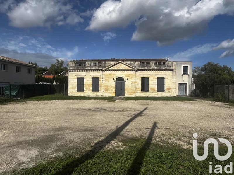 Maison - 300 m² - 12 pièces