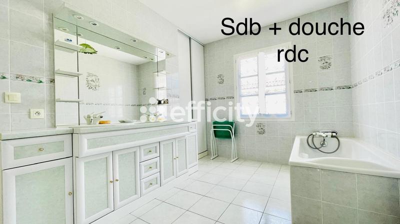 Maison - 156 m² - 6 pièces