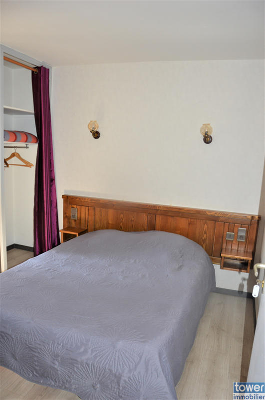 Maison - 300 m² - 13 pièces