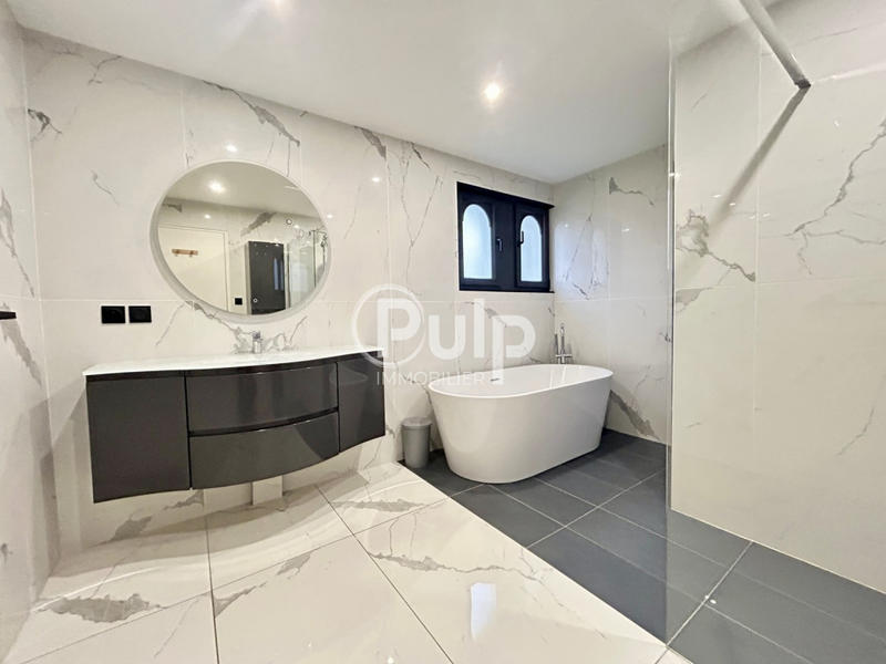 Pavillon - 122 m² - 5 pièces