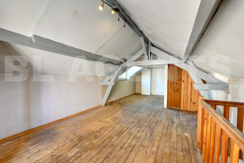 Maison - 183 m² - 8 pièces