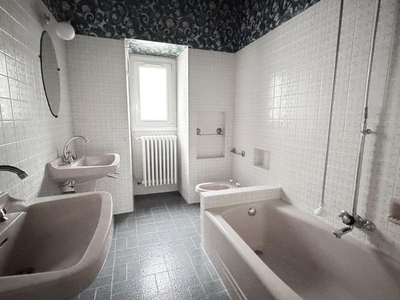 Maison - 158 m² - 8 pièces