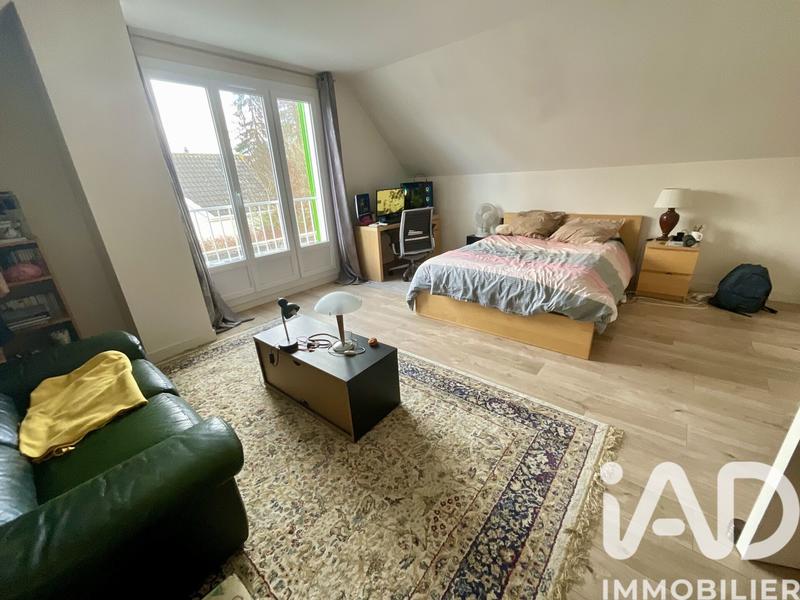 Maison - 137 m² - 6 pièces