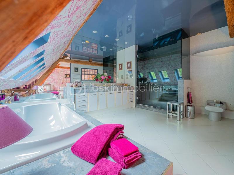 Demeure - 260 m² - 9 pièces