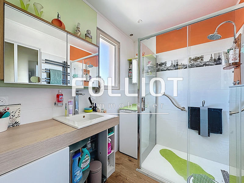 Viager - Maison - 195 m² - 9 pièces