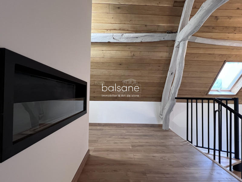 Maison - 316 m² - 10 pièces