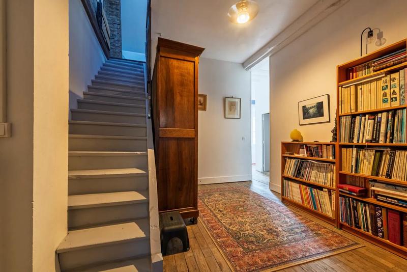 Demeure - 353 m² - 10 pièces