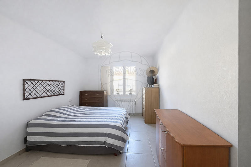 Immeuble - 234 m² - 12 pièces