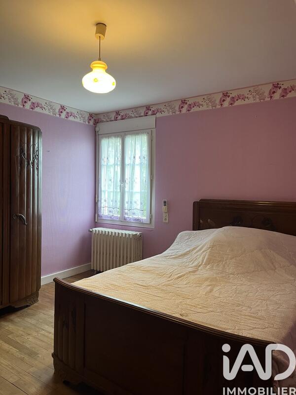 Maison - 90 m² - 5 pièces