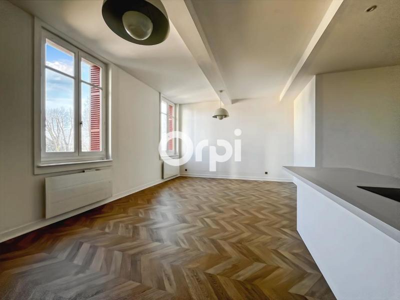Appartement - 98 m² - 3 pièces
