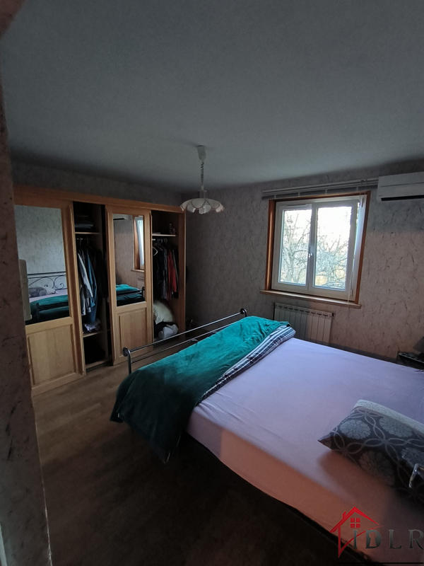 Maison - 195 m² - 7 pièces