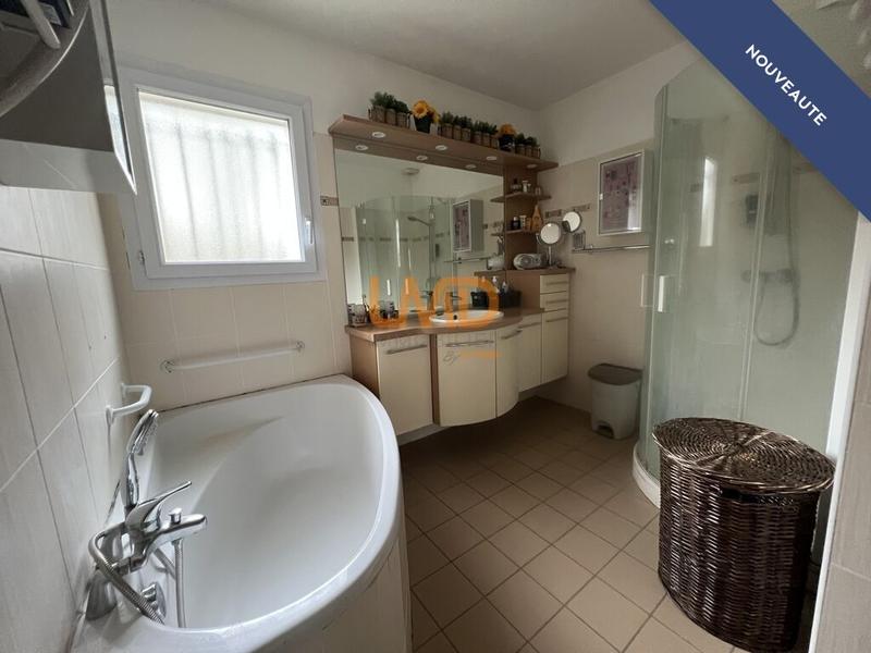 Maison - 88 m² - 6 pièces