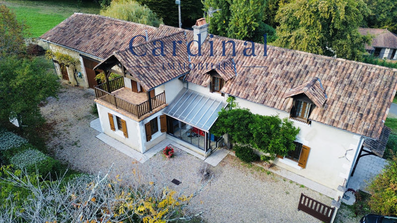 Bastide - 240 m² - 8 pièces