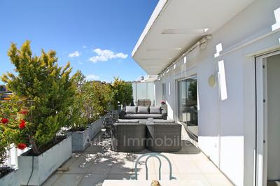 Appartement - 95 m² - 3 pièces