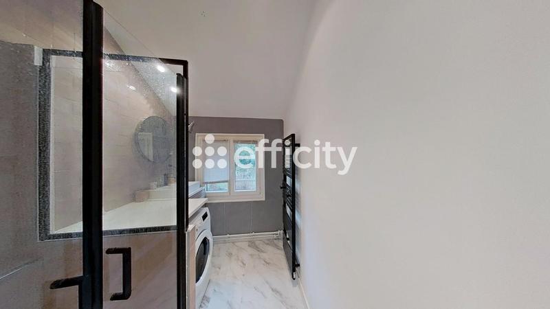 Appartement - 79 m² - 4 pièces