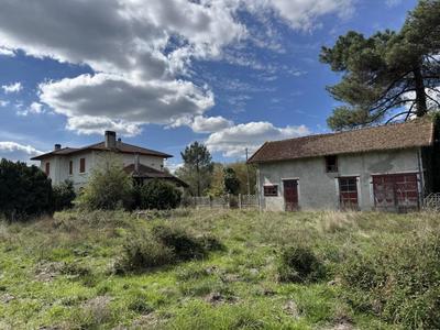 Maison de maîtres - 175 m² - 9 pièces