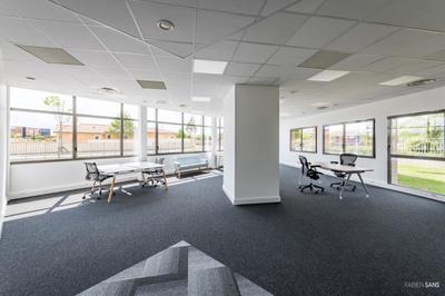 Bureau - 146 m²