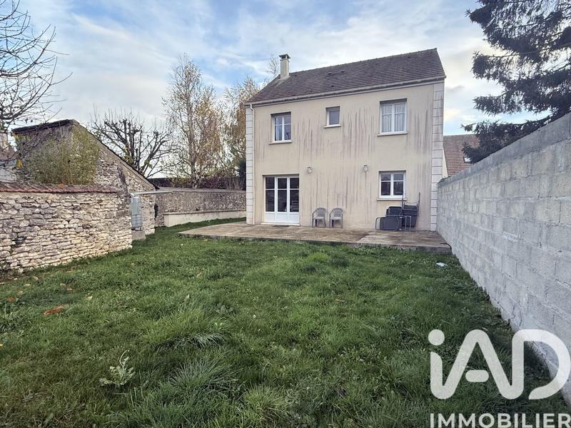 Maison - 95 m² - 5 pièces