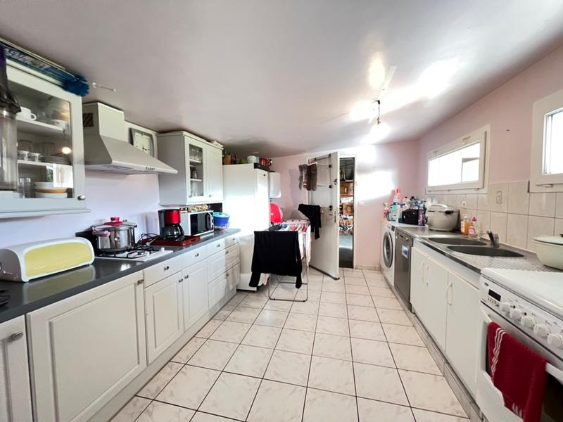 Maison - 147 m² - 8 pièces