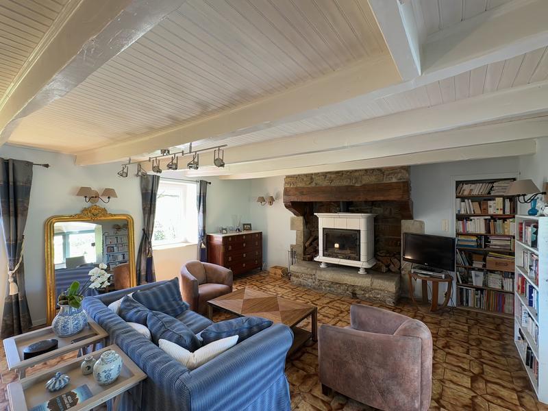 Maison - 201 m² - 7 pièces