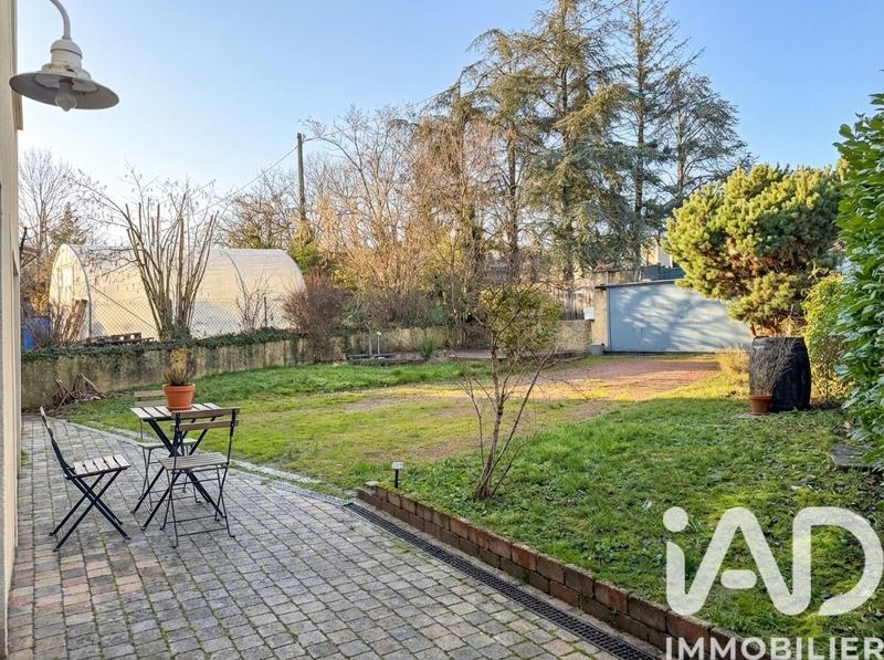 Maison - 180 m² - 7 pièces