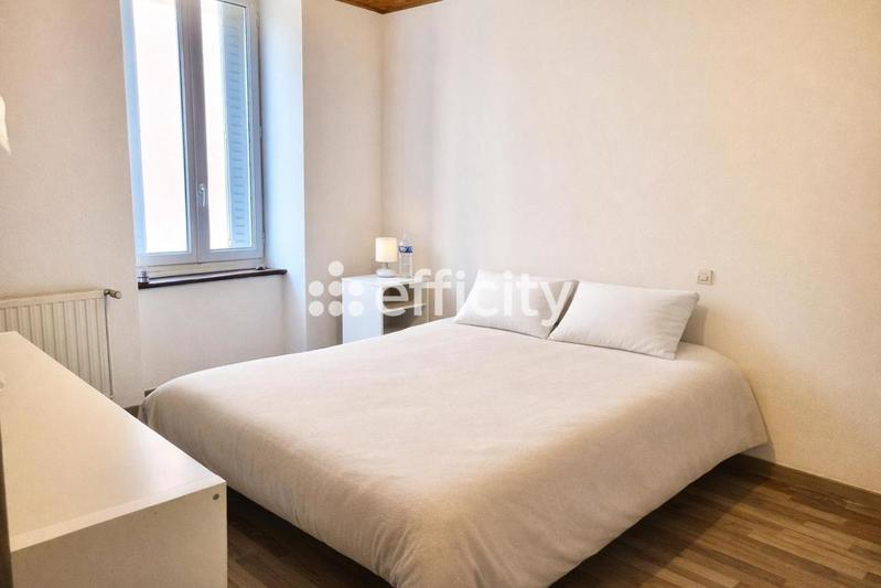 Appartement - 102 m² - 4 pièces