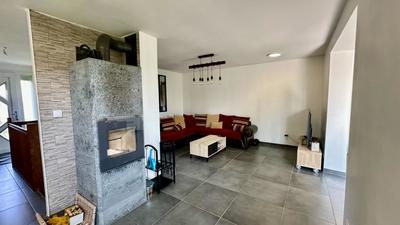 Maison - 98 m² - 5 pièces