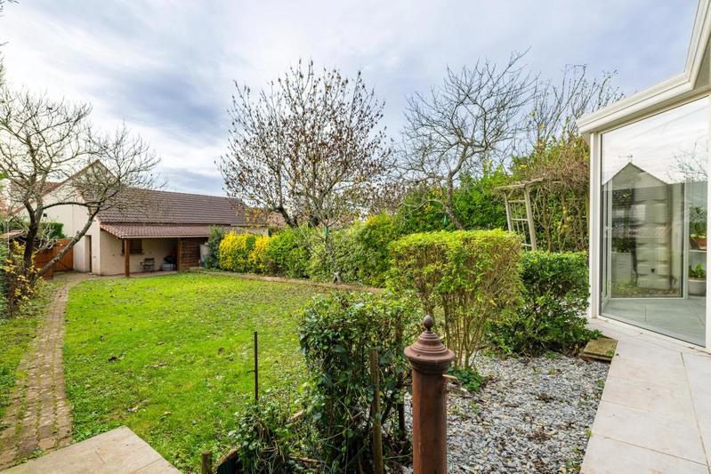 Maison - 144 m² - 7 pièces