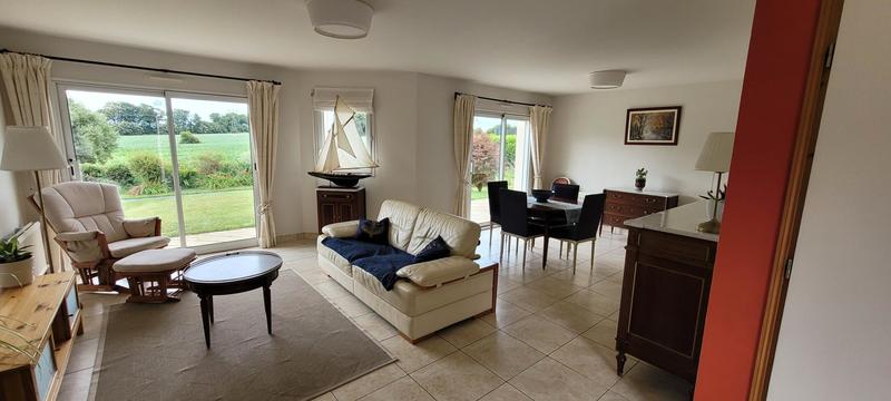 Maison - 102 m² - 7 pièces