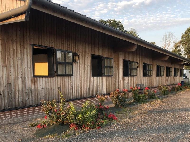 Maison - 285 m² - 5 pièces