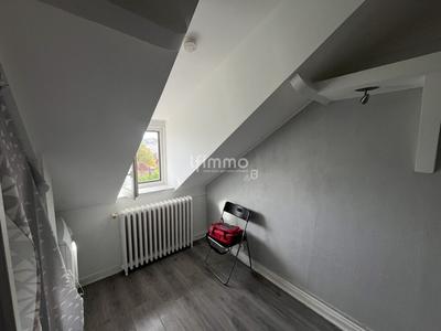 Studio - 8 m² - 1 pièce