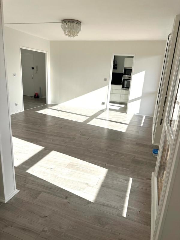 Appartement - 97 m² - 4 pièces