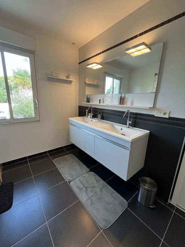 Villa - 250 m² - 11 pièces