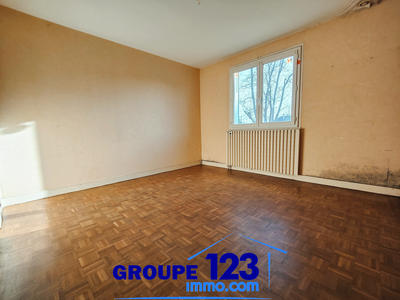 Maison - 84 m² - 4 pièces