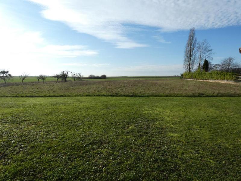 Terrain constructible - 1 420 m²