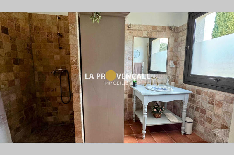 Maison - 194 m² - 5 pièces