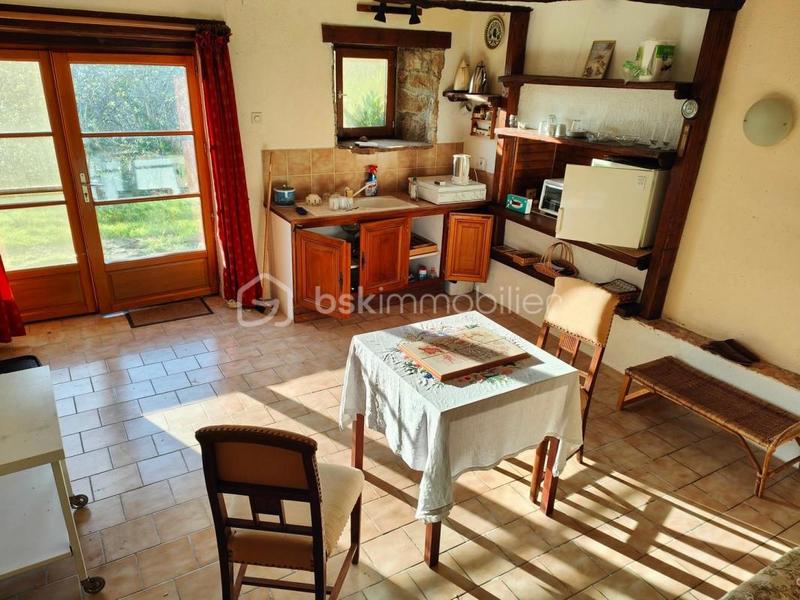 Maison en pierre - 250 m² - 9 pièces