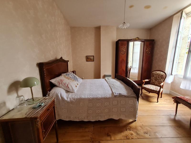 Maison - 188 m² - 6 pièces