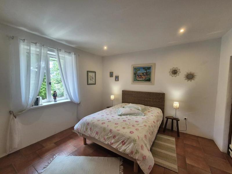 Maison - 292 m² - 8 pièces