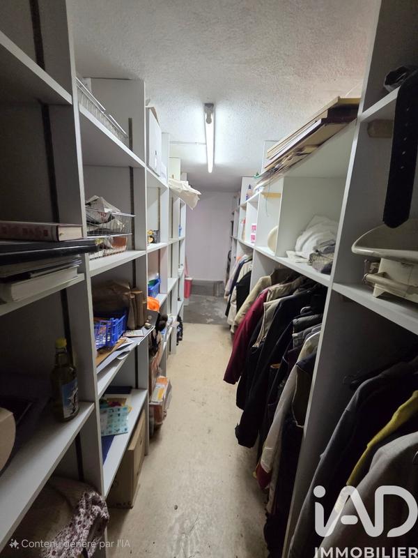 Maison - 307 m² - 10 pièces