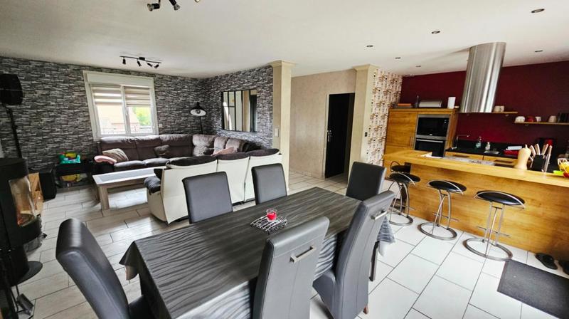 Maison - 110 m² - 6 pièces